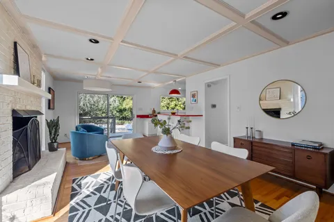 $1,050,000 | 1709 Curtis Road, Chapel Hill, NC 27514