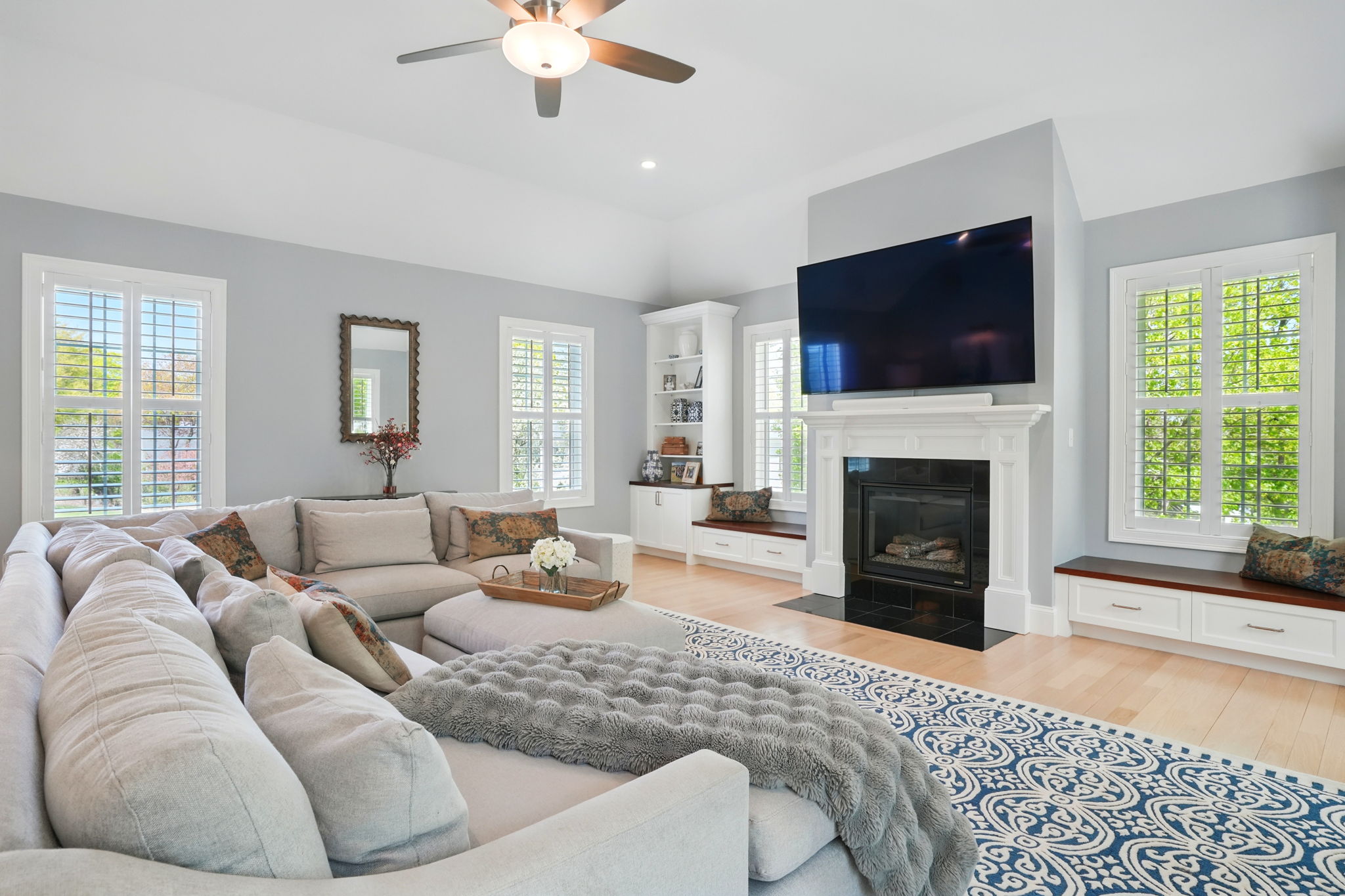 6 Fall Way Lynnfield, MA 01940 - Photo 3 of 34 Gallery Image 3