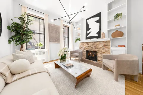 $799,000 | 170 East 92nd Street, Unit 1D | Upper East Side