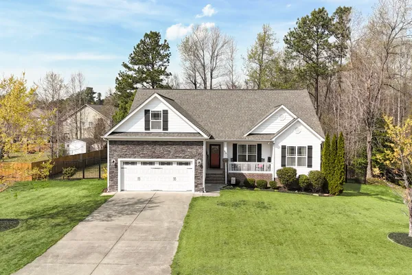 $419,900 | 25 Walnut View Court, Youngsville, NC 27596