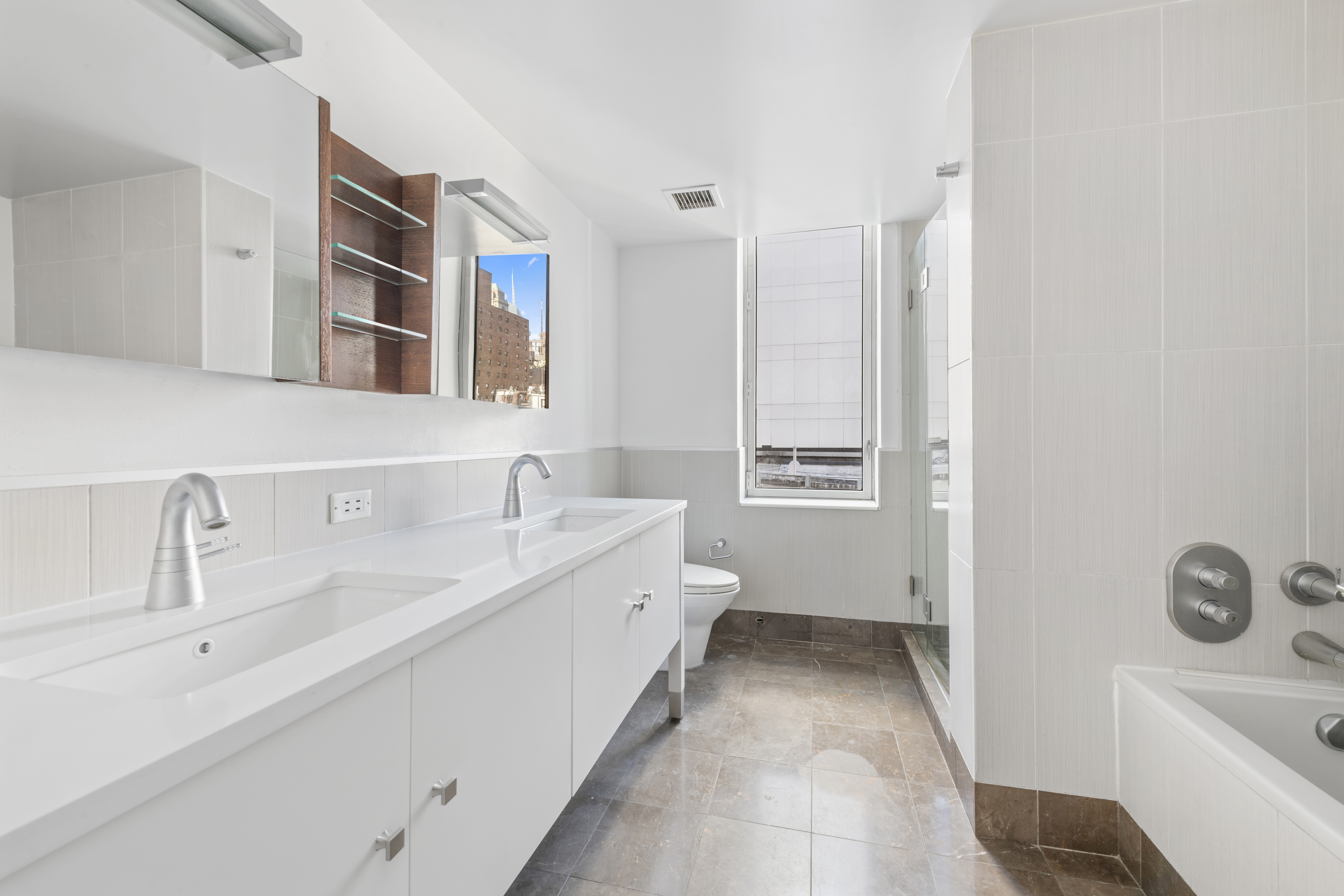 225 East 34th Street, Unit 5E Manhattan, NY 10016 - Photo 6 of 21