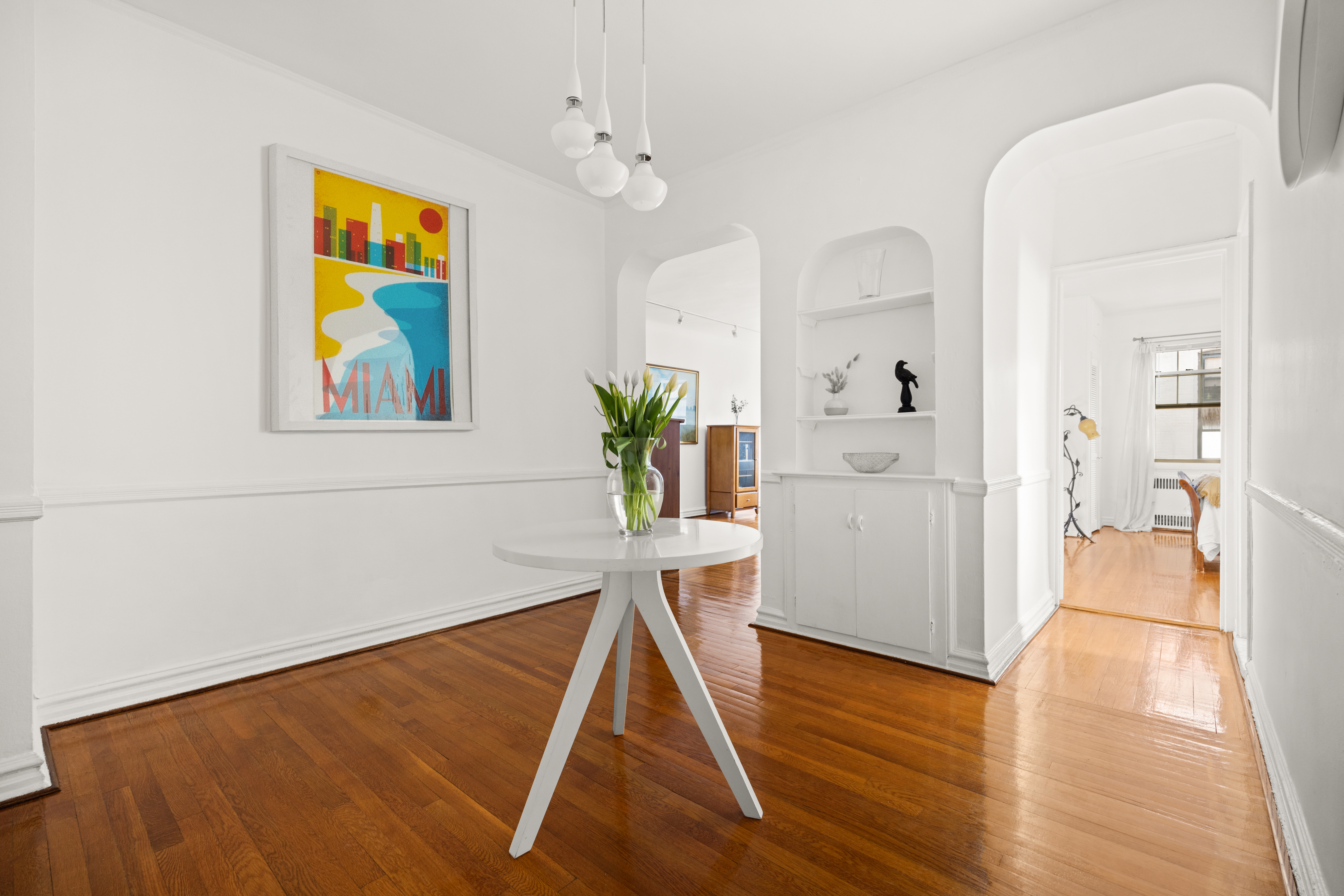 601 East 19th Street, Unit 6J Brooklyn, NY 11226 - Photo 2 of 10 a view of a living room