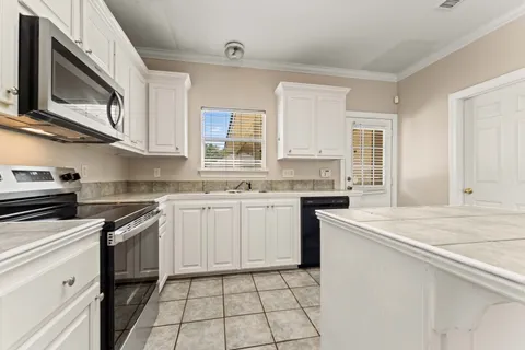 $244,900 | 5535 Ducros Drive, Baton Rouge, LA 70820