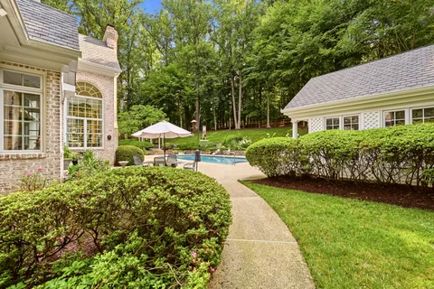 $2,850,000 | 11216 River View Drive, Potomac, MD 20854