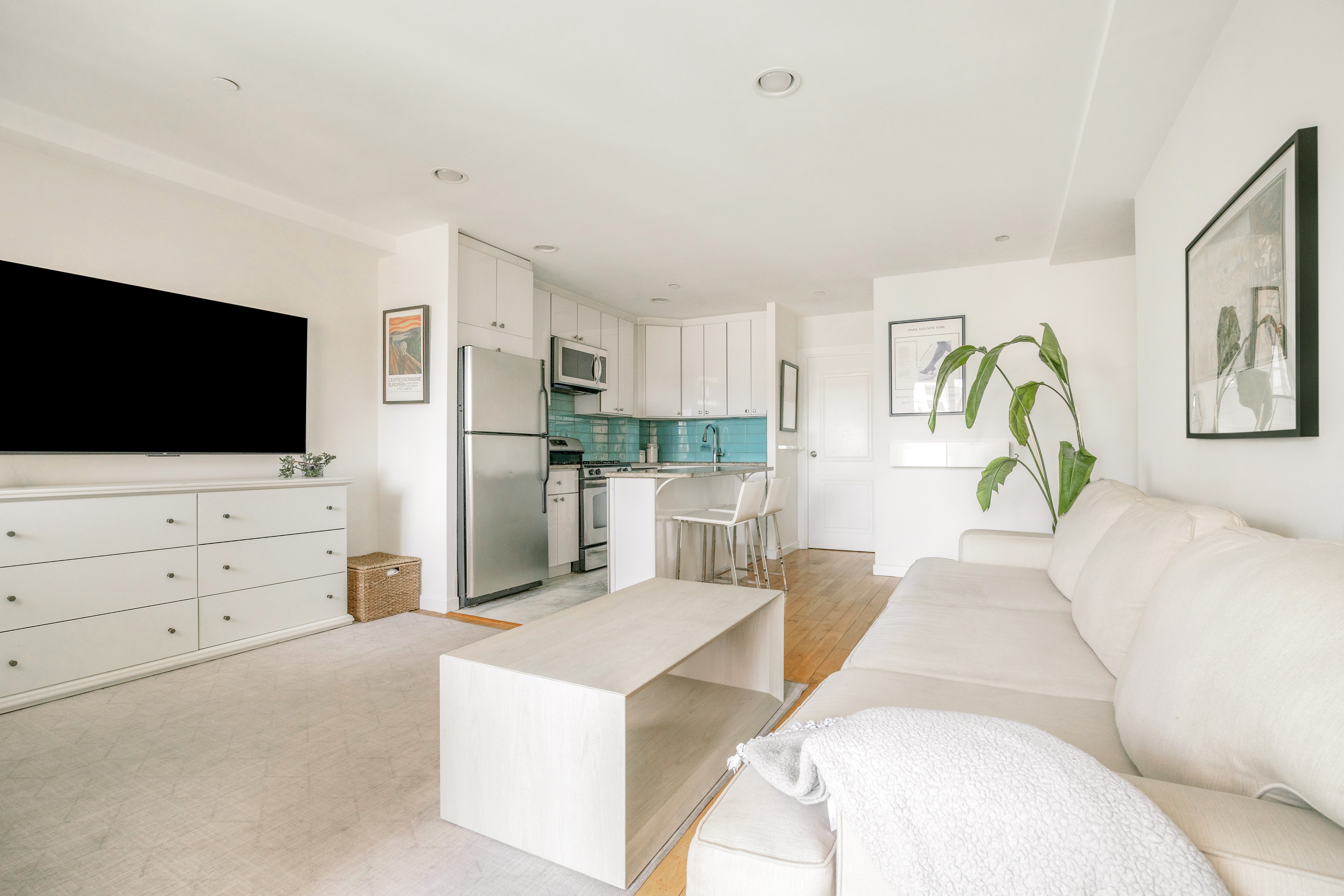 21 Ludlow Street, Unit 7B Manhattan, NY 10002 - Photo 2 of 10