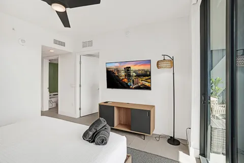 $610,000 | 159 Northeast 6th Street, Unit 3214, Miami, FL 33132