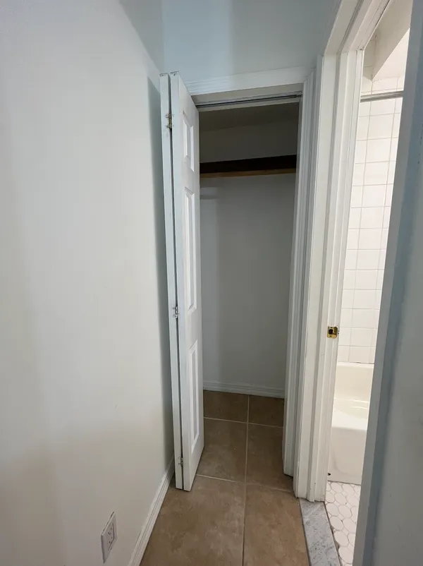 a view of walk in closet