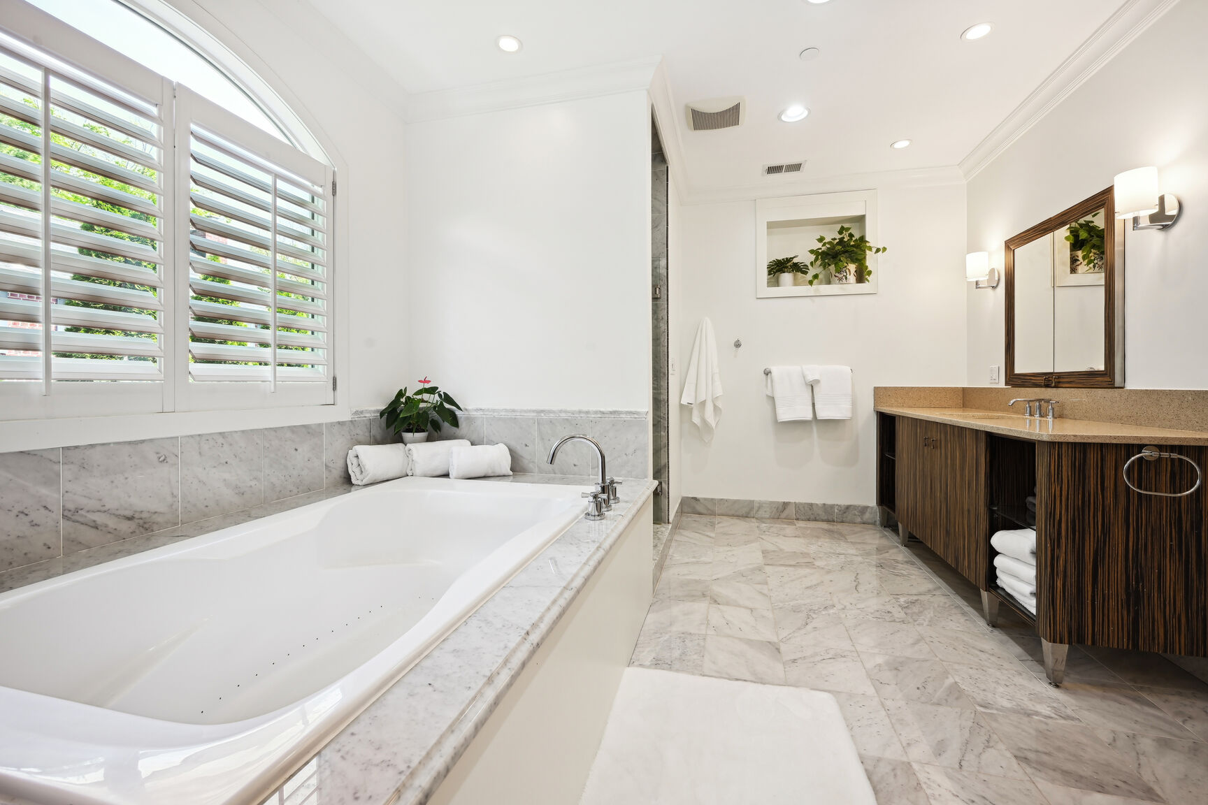 8805 Ridge Road Bethesda, MD 20817 - Photo 24 of 37