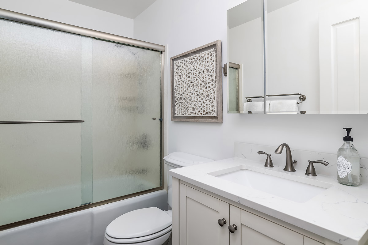 82 Surrey Lane San Rafael, CA 94903 - Photo 6 of 13