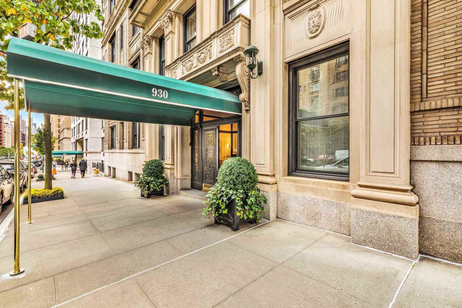 930 Park Avenue, Unit 5S Manhattan, NY 10028 - Photo 6 of 7