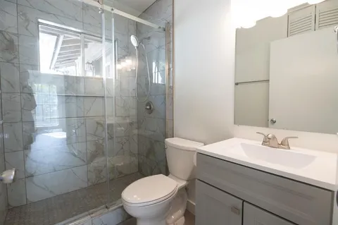 $489,888 | 2704 Carnarvon Lane, Austin, TX 78704