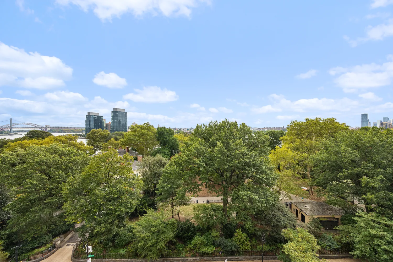 $45,000 | 170 East End Avenue, Unit 8EF | Upper East Side