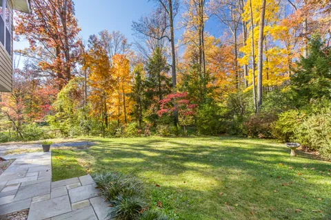 $1,550,000 | 6515 Marywood Road, Bethesda, MD 20817