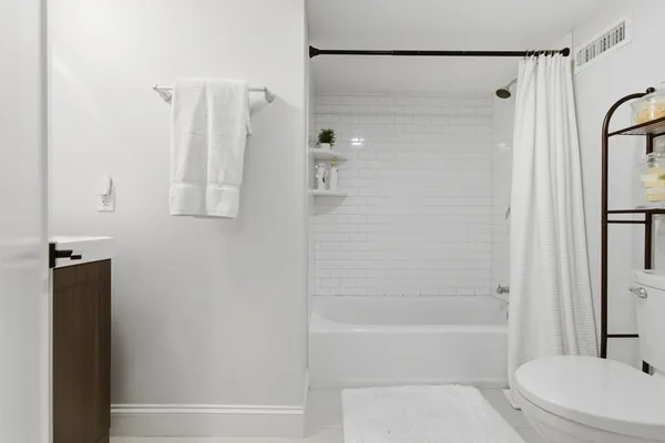 $1,350,000 | 82 Howard Street, Unit 1, Cambridge, MA 02139