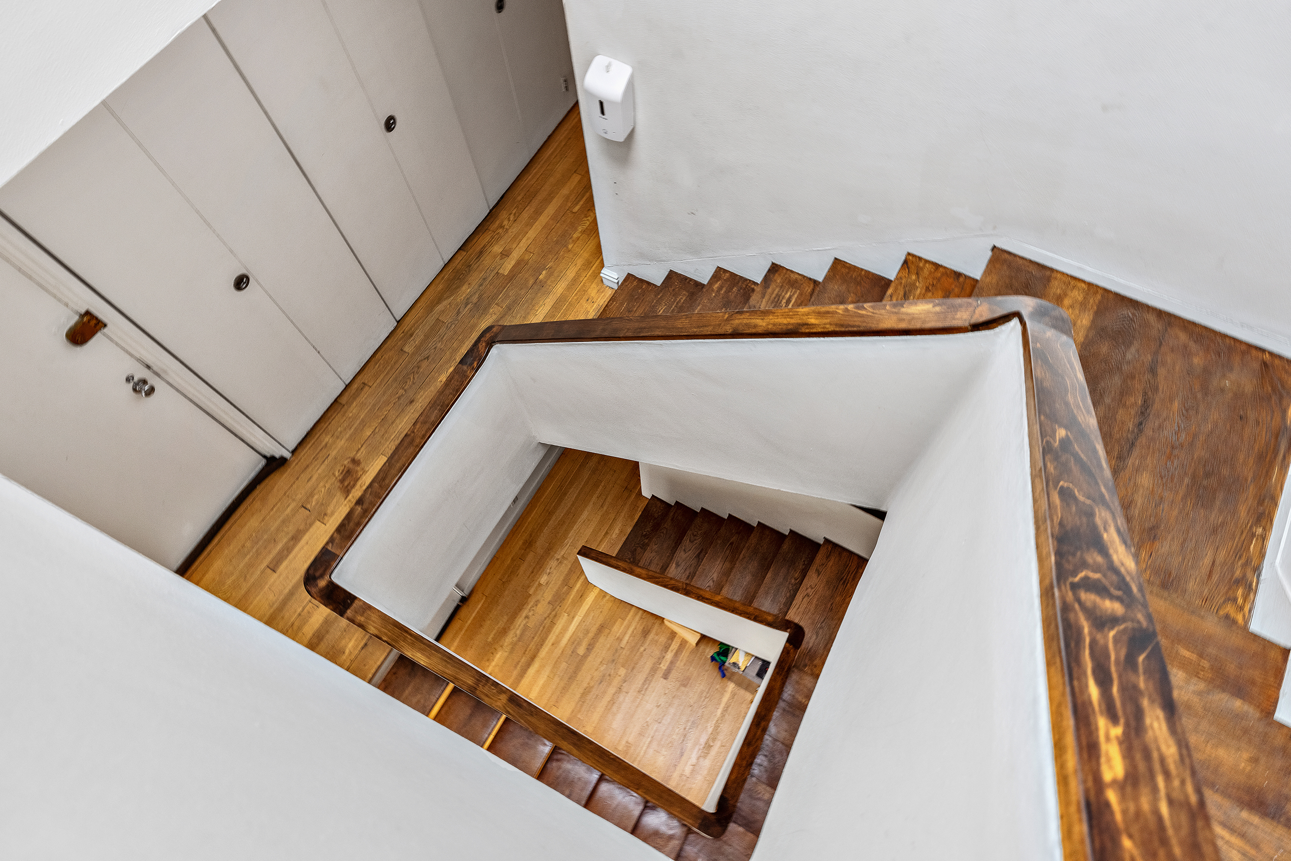 54 East 66th Street Manhattan, NY 10065 - Photo 9 of 19