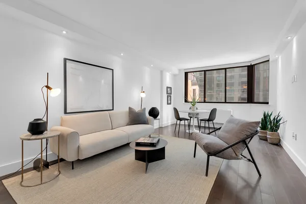 $1,349,000 | 280 Park Avenue South, Unit 8K | Flatiron