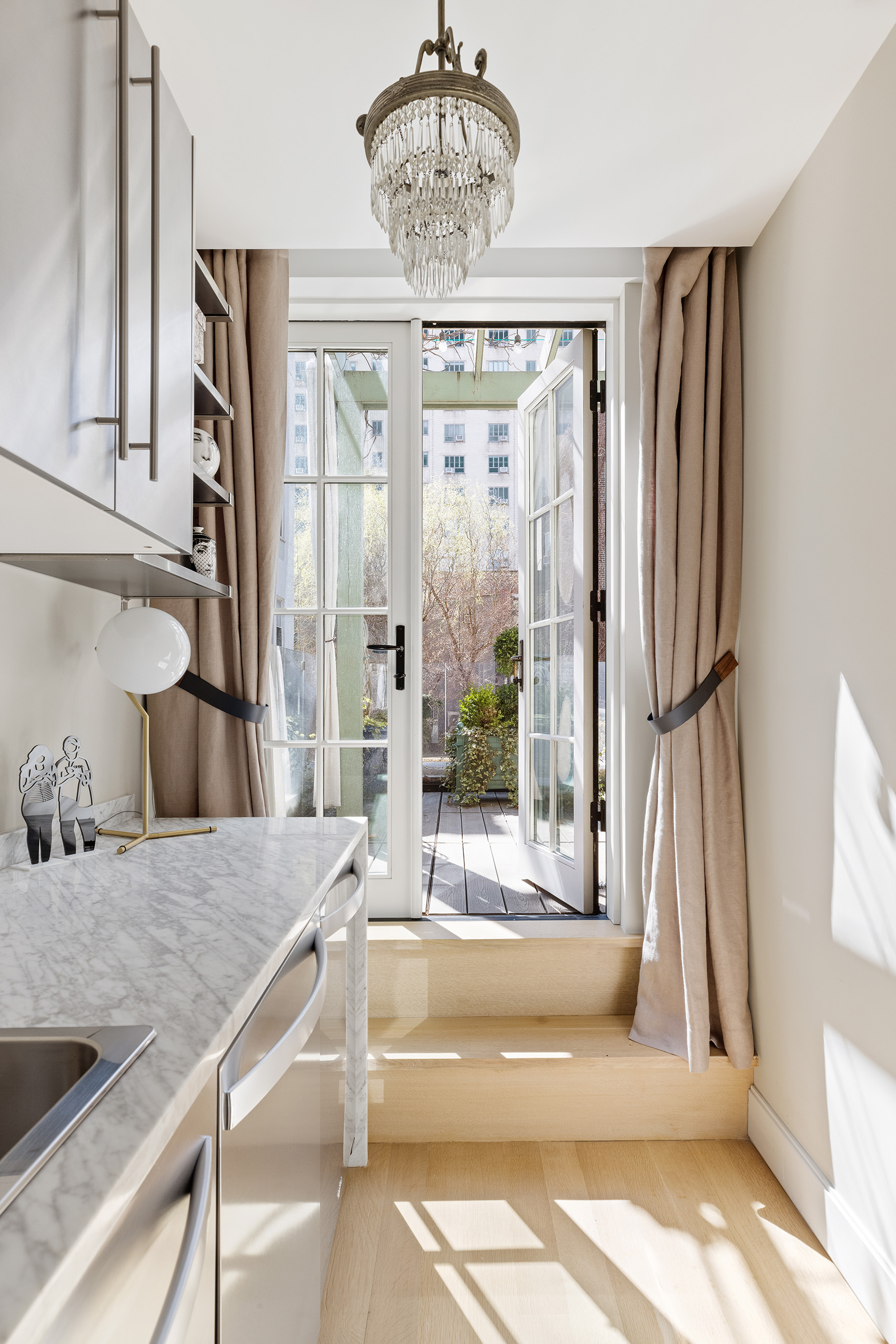 204 West 21st Street Manhattan, NY 10011 - Photo 14 of 18