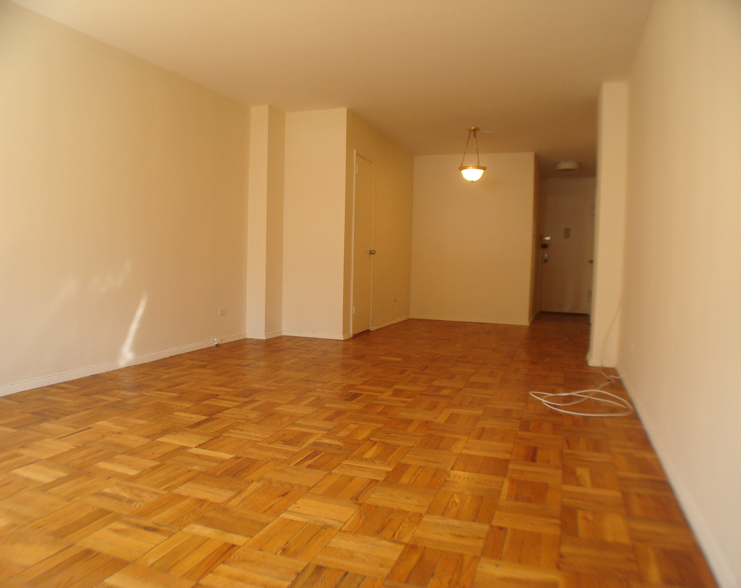 320 East 54th Street, Unit 6G Manhattan, NY 10022 - Photo 3 of 6