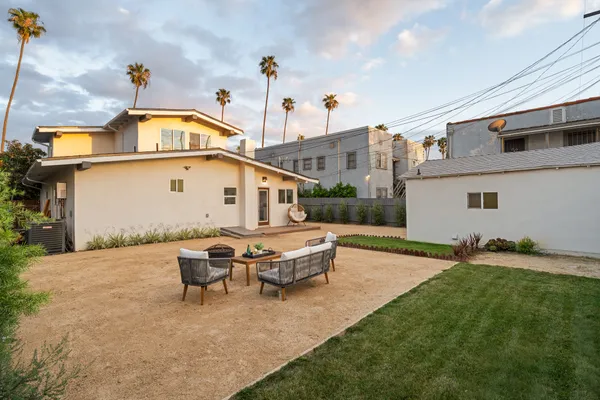 $1,179,000 | 2209 West Boulevard, Los Angeles, CA 90016