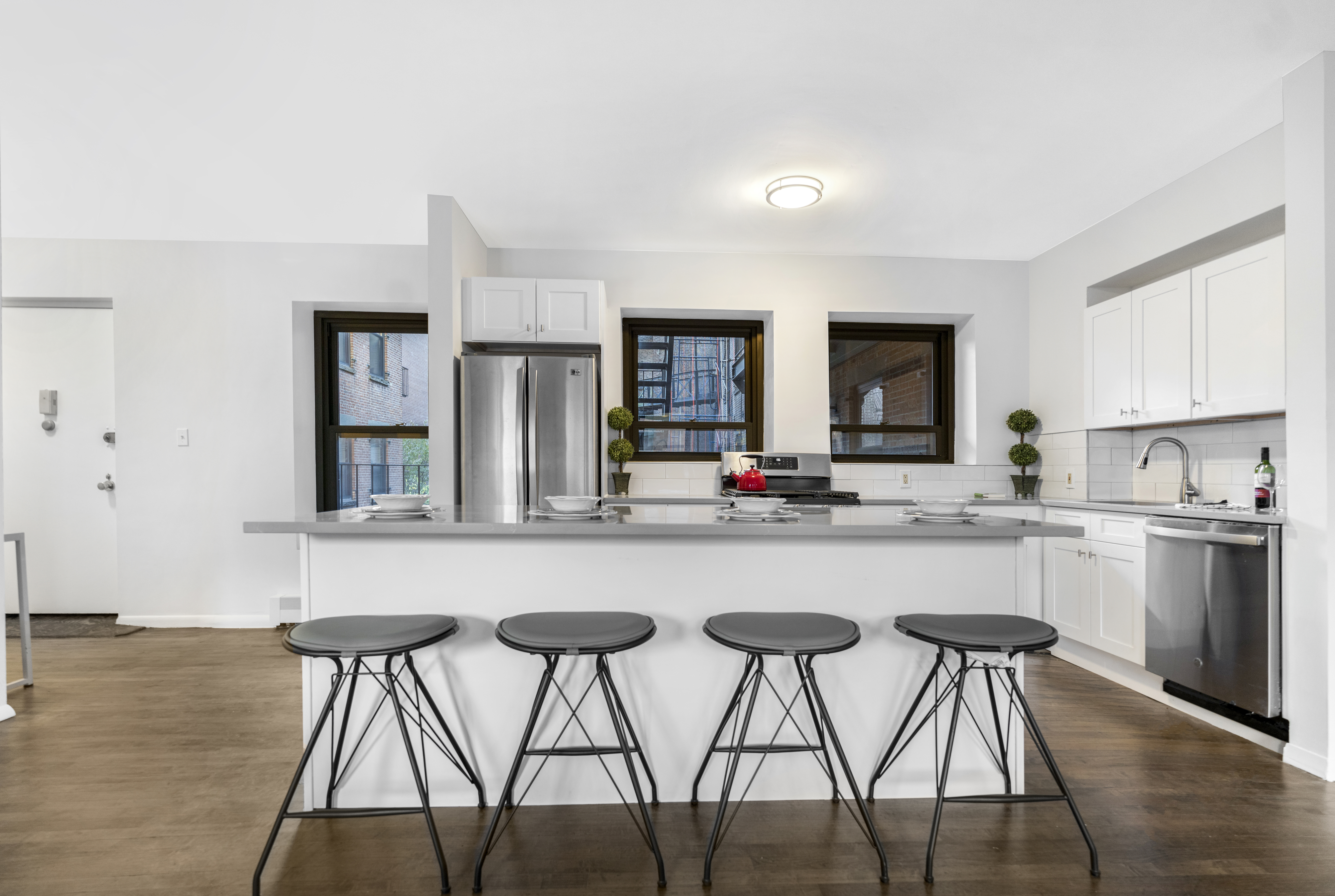 454 West 46th Street, Unit 3CN Manhattan, NY 10036 - Photo 5 of 19