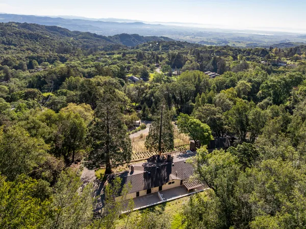 $2,195,000 | 18986 Sweet William Court, Sonoma, CA 95476