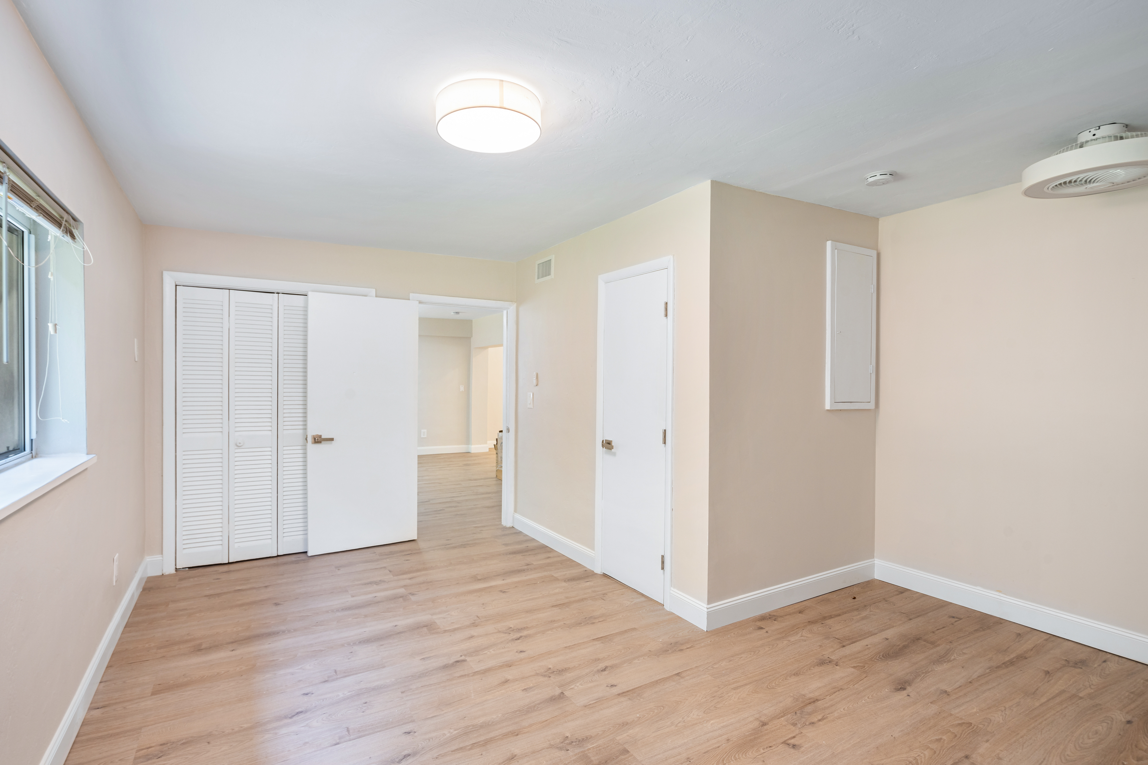 11511 Southwest 81st Road Miami, FL 33156 - Photo 4 of 34