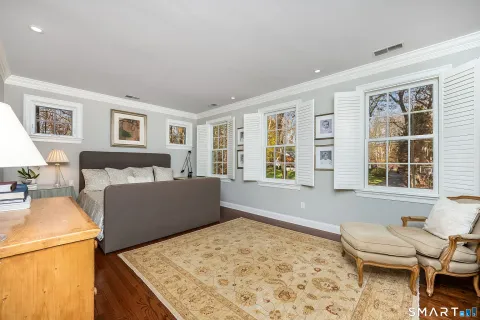 $2,295,000 | 3 Hickory Lane, Darien, CT 06820