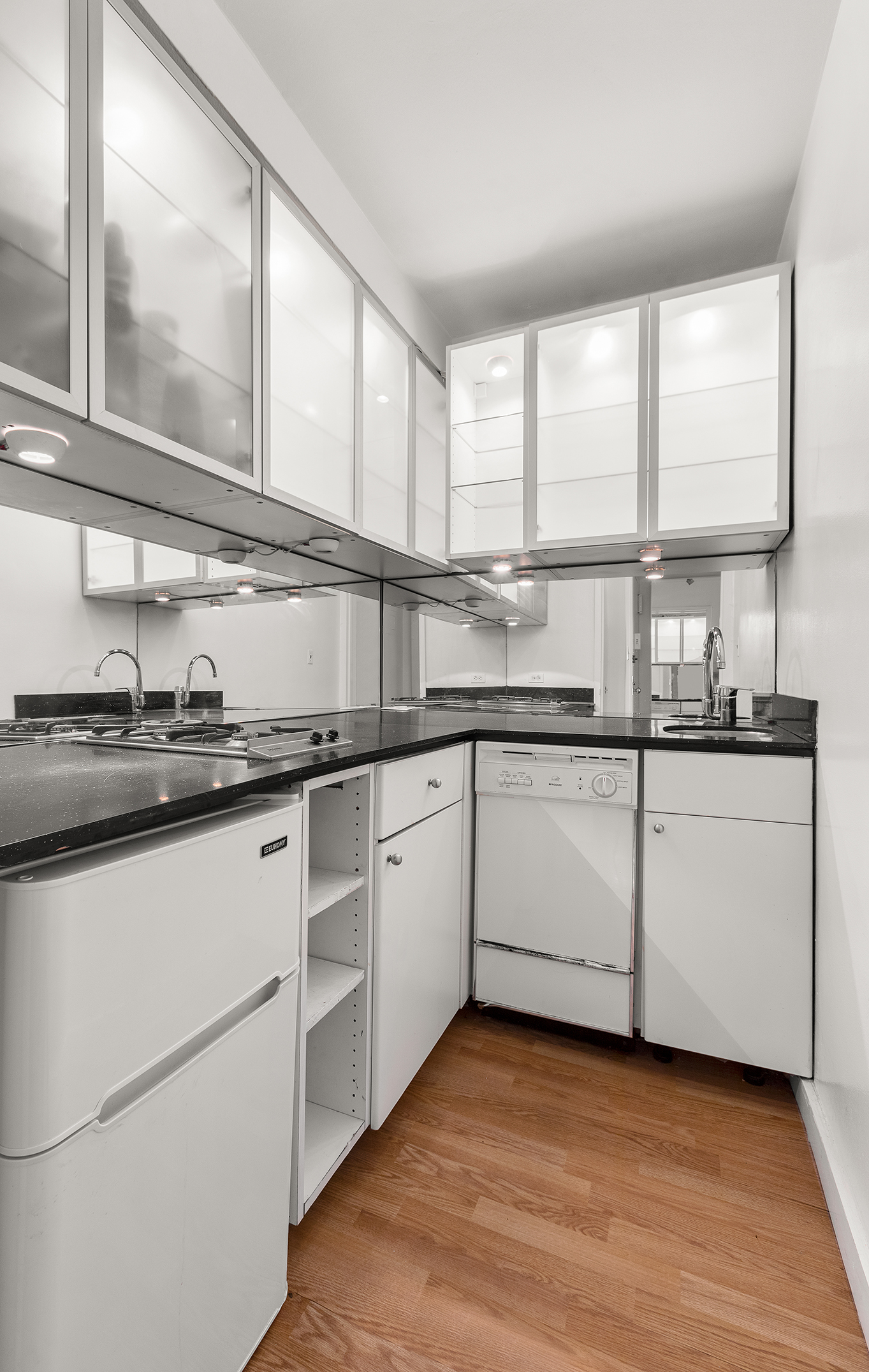 25 West 13th Street, Unit 3JS Manhattan, NY 10011 - Photo 5 of 6