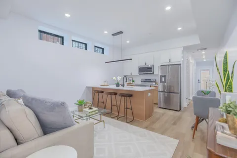 $300,000 | 17th Place Northeast, Washington, DC 20002