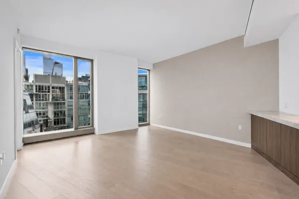 $13,500 | 500 West 18th Street, Unit W9D | Chelsea