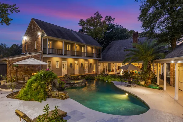 $1,395,000 | 105 Mill Valley Run, Lafayette, LA 70508