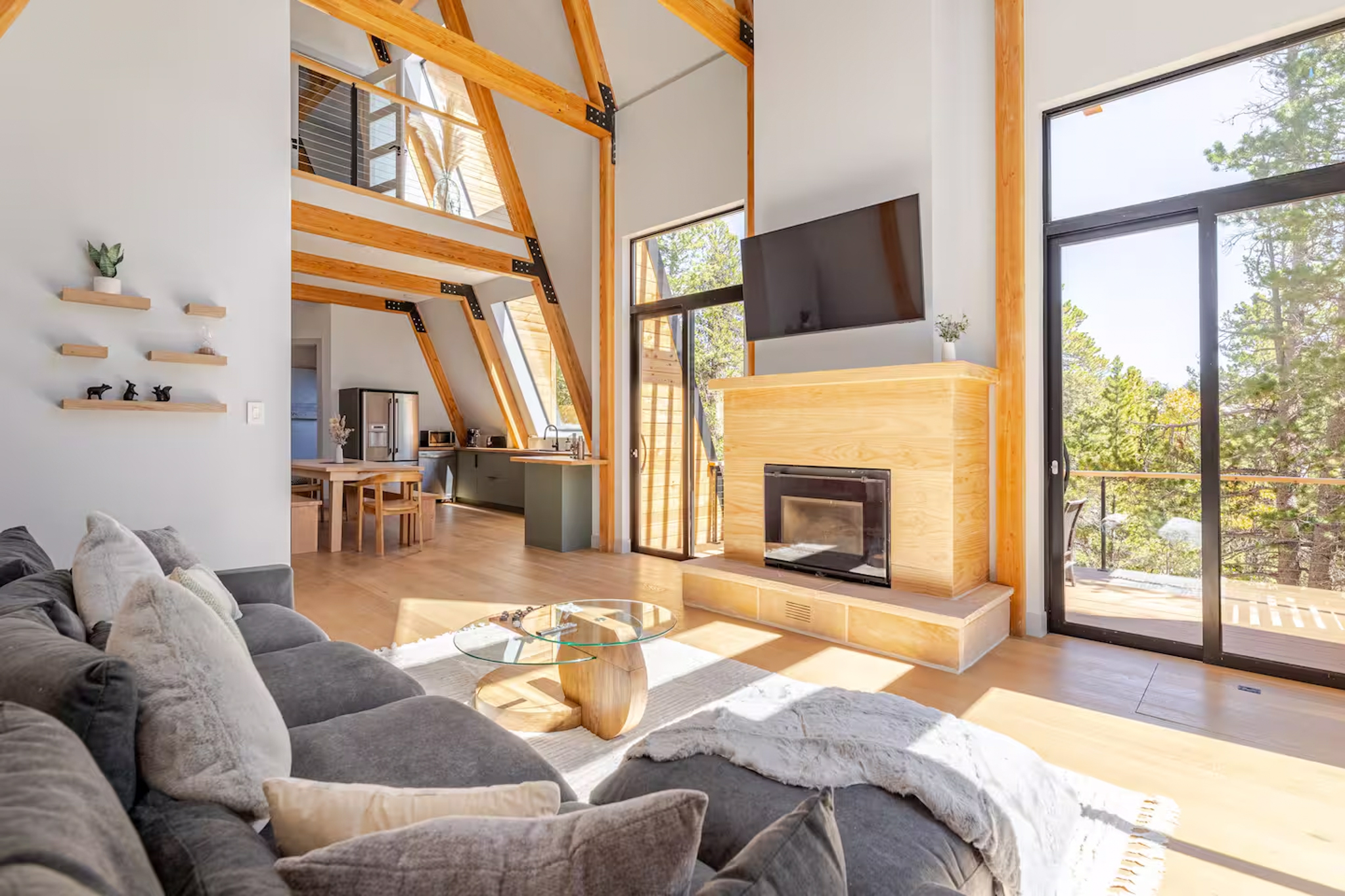 311 Pioneer Road Golden, CO 80403 - Photo 4 of 46