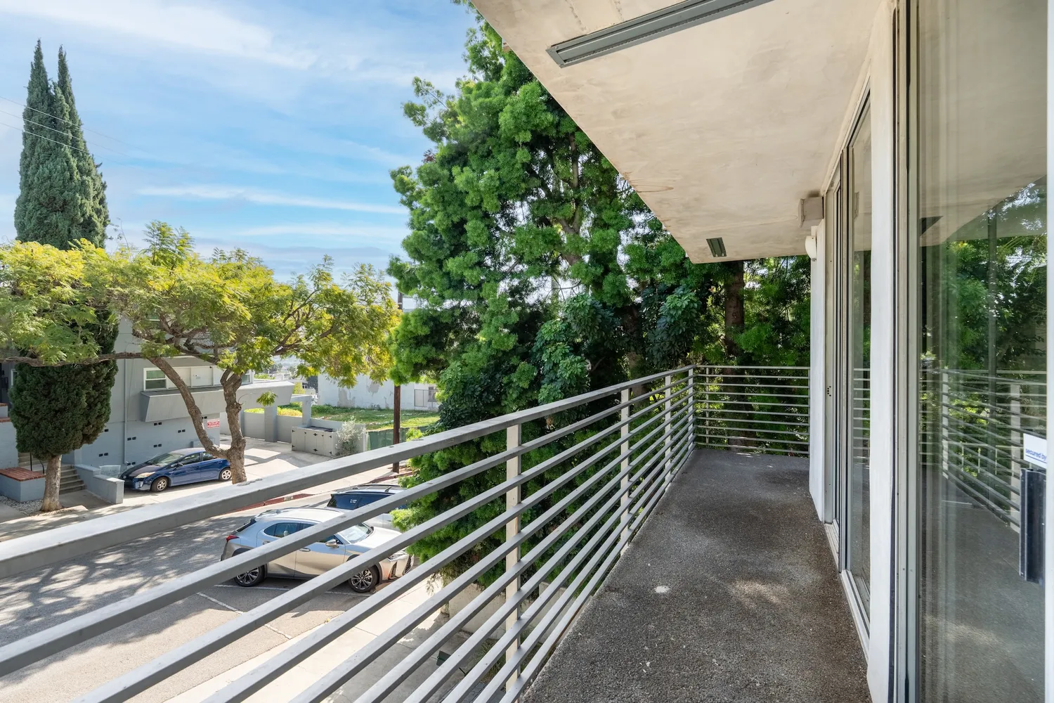$1,025,000 | 1129 Larrabee Street, Unit 6, West Hollywood, CA 90069
