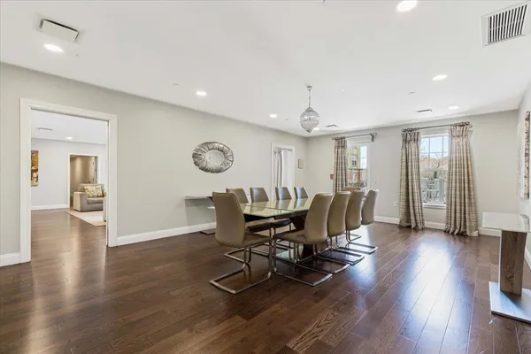 $6,000 | 10 Byron Place, Unit 320, Larchmont, NY 10538