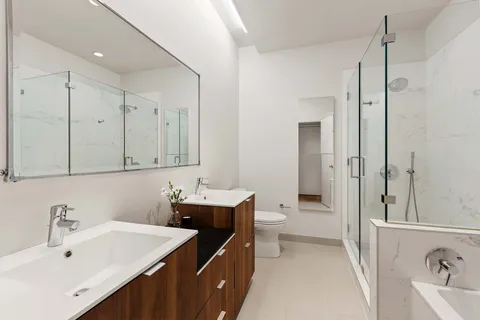 $2,890,000 | 27 Clermont Avenue | Fort Greene