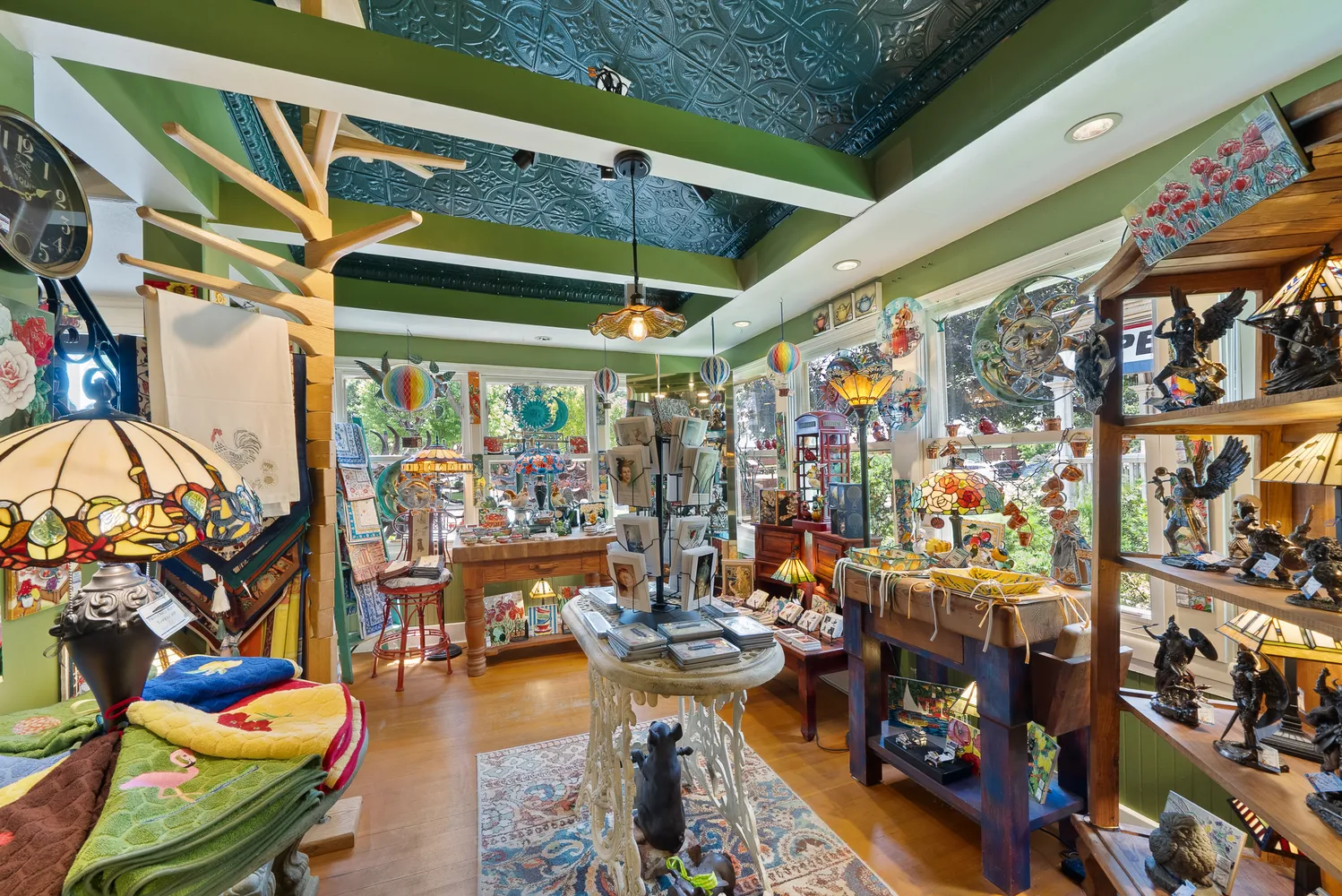 $1,650,000 | 905 West Main Street, Lake Geneva, WI 53147