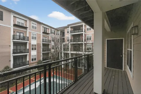 $439,000 | 501 Hungerford Drive, Unit 270, Rockville, MD 20850