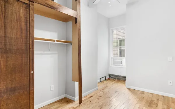 $3,500 | 22-18 41st Street, Unit 2R | Astoria