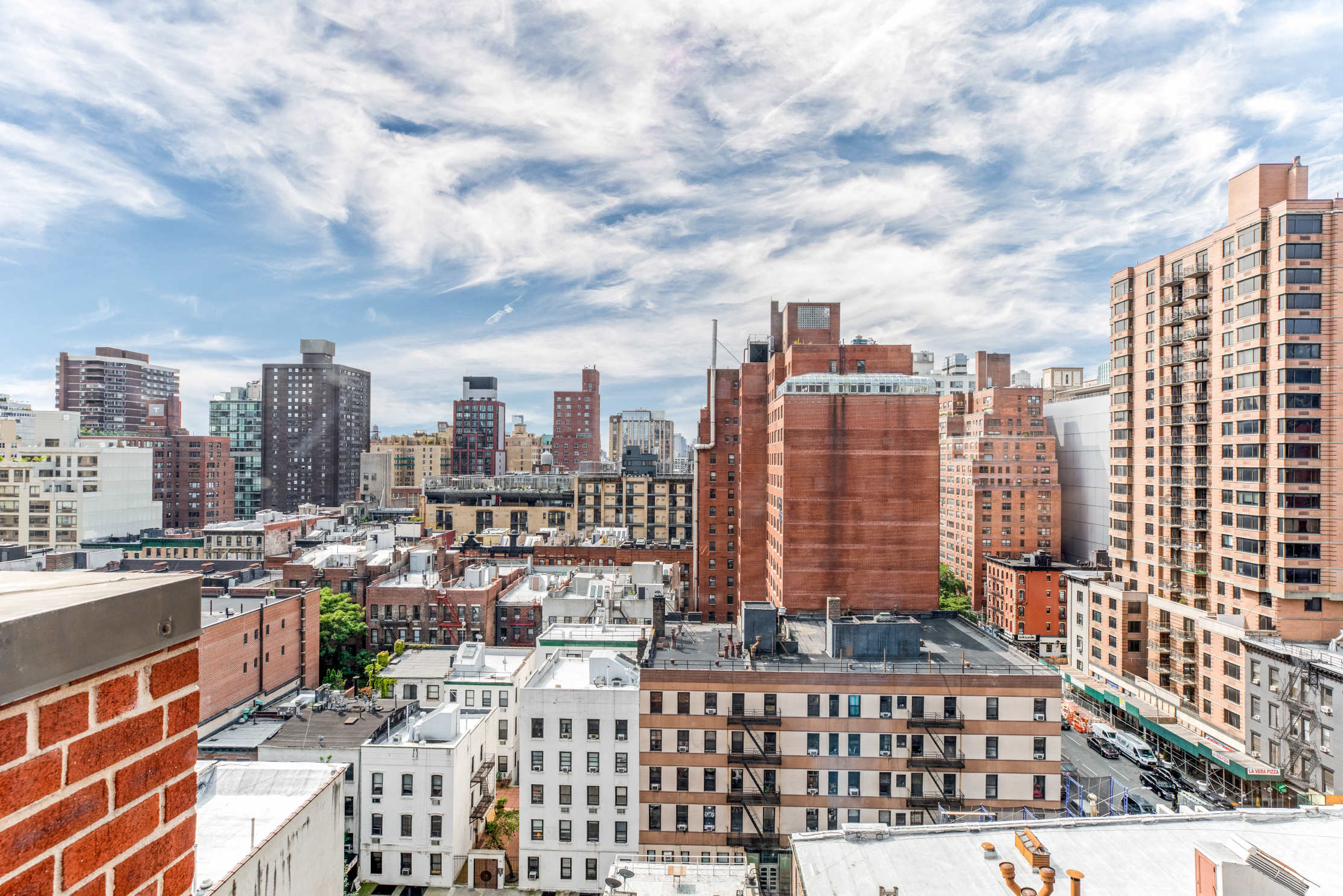 200 East 27th Street, Unit 14K Manhattan, NY 10016 - Photo 2 of 9