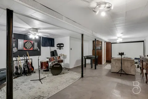 $1,379,000 | 37-09 20th Road | Astoria