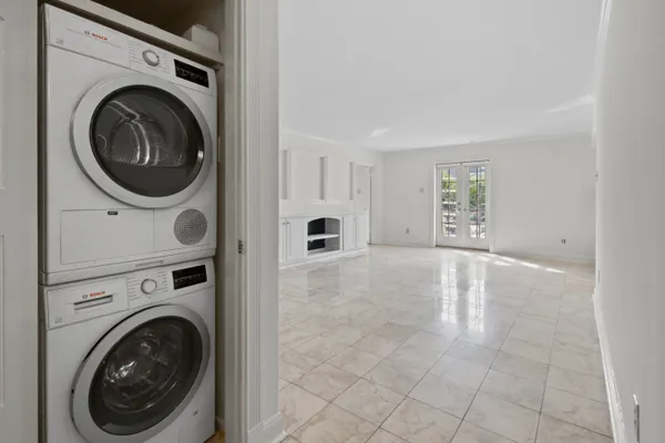 $225,000 | 3000 St Charles Avenue, New Orleans, LA 70115
