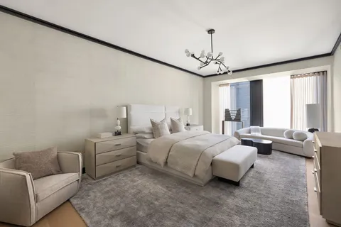 $5,850,000 | 53 West 53rd Street, Unit 23D | Midtown Central