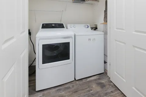 $189,900 | 7990 Baymeadows Road East, Unit 812, Jacksonville, FL 32256