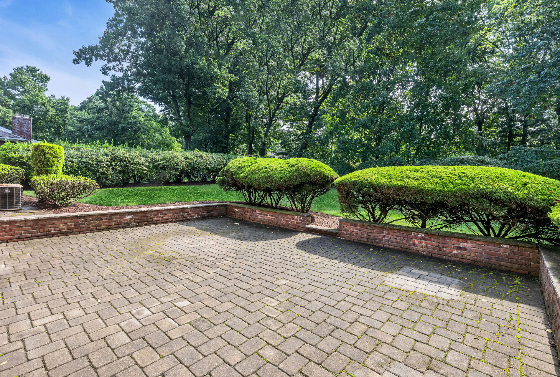 22 Ralph Road West Orange, NJ 07052 - Photo 18 of 26 Gallery Image 18