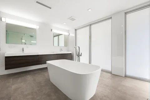 $4,950,000 | 3770 Kumquat Avenue, Miami, FL 33133