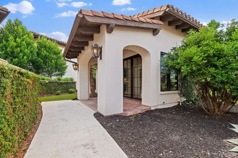$11,900,000 | 6001 Krause Lane, Austin, TX 78738