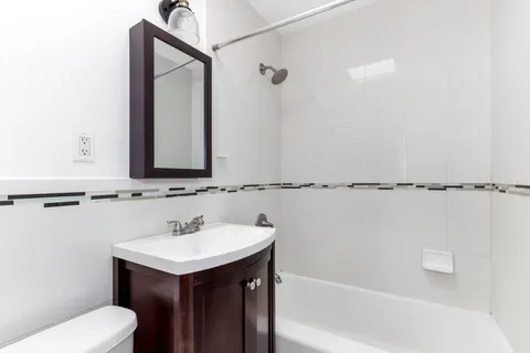 $3,995,000 | 322 West 104th Street | Upper West Side