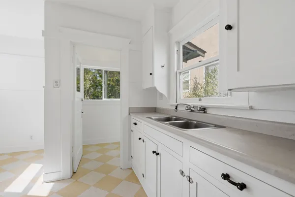 $1,495,500 | 3320 Hamilton Way, Los Angeles, CA 90026