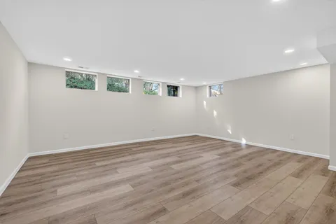 $1,350,000 | 6813 Winterberry Lane, Bethesda, MD 20817