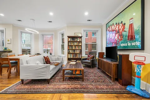 $780,000 | 1423 R Street Northwest, Unit 105, Washington, DC 20009